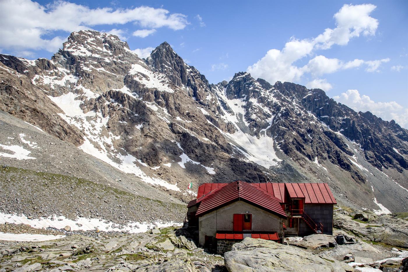 Valmasino_PredaRossa_RifugioPonti_CorniBruciati